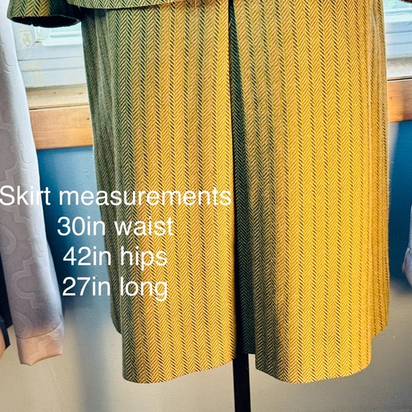 Vintage 60’s Celine 2 piece suit. Excellent vintage condition - Picture 3 of 16